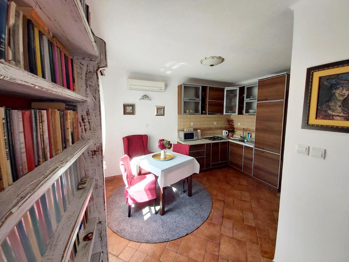 City House Apartments Тиват Екстер'єр фото