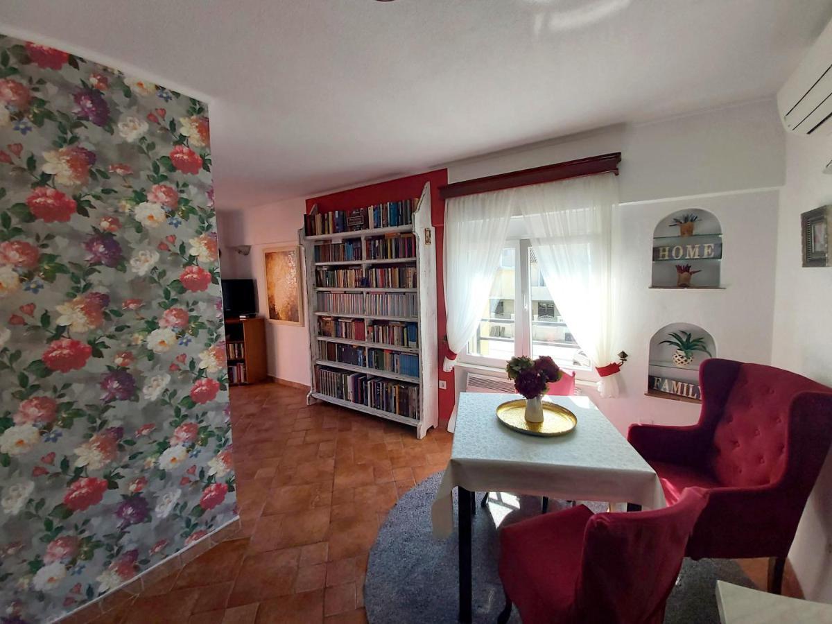 City House Apartments Тиват Екстер'єр фото